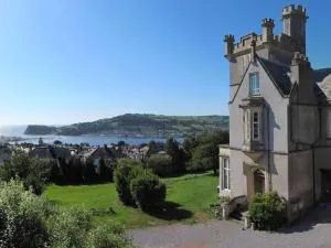 Beautiful Grade 2 Castle - Bishopsteignton