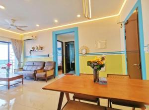 18Johor, nearCIQ, Danga bay Free parking 2BR 8pax