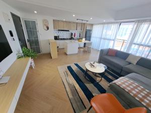 Modern 1BR Apartment in Upperhill, Nairobi