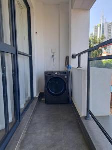 Modern 1BR Apartment in Upperhill, Nairobi