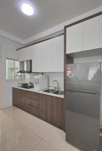 Johor Twin Galaxy near CIQ KSL Free parking 10PAX