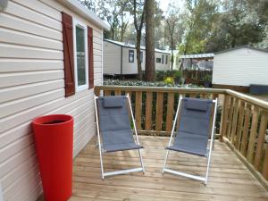 Maisons de vacances HOME-COSY - 6 pers - 40 m2 3 CH - 2 SDB et 2 WC : photos des chambres