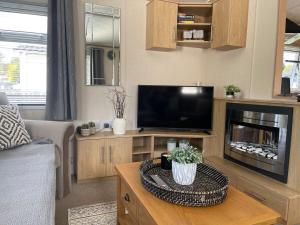 5 the green,lilliardsedge holiday park