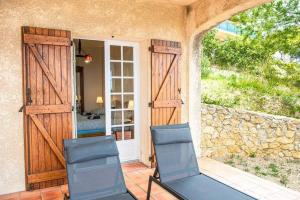 Maisons de vacances Maison La Pinede authentique & familiale Vue Mer : Maison 4 Chambres