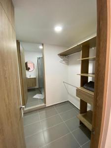 Pool house close to the airport