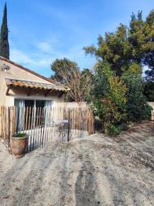 Appartements studio avec terrasse et parking privatif : photos des chambres