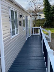 Coghurst Hall Holiday Home Sleeps 6, 2 bedrooms