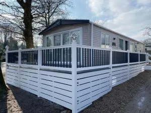 Coghurst Hall Holiday Home Sleeps 6, 2 bedrooms - Brede