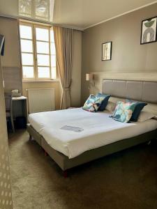 Hotels Cit'Hotel le Challonge : photos des chambres