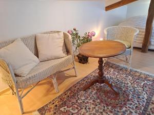 La Louvière plein cœur Villié-Morgon Beaujolais dégustation possible