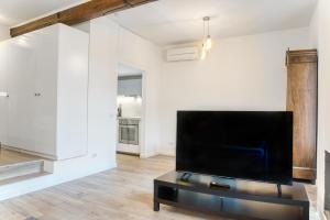 SantAmbrogio historic apartment - In front of Cattolica