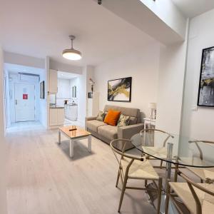 Postiguet Beach by United Renters