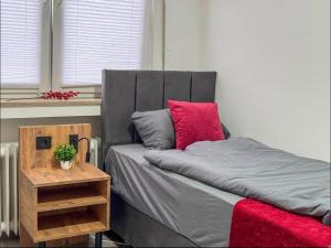 Livemore24 - Apartment 3 in Gladbeck WLAN - Smart-TV - 24-7 Check-in und Küche