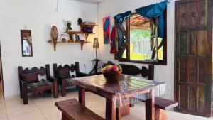 Casa Amarela na praia para 13 pessoas