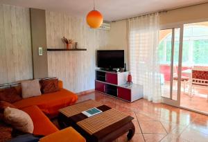 Sunflower Beach House