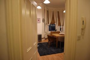 Stylish One Bed Flat in Brook Green