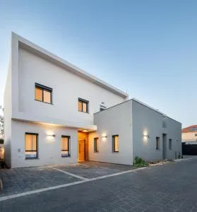 אחוזת Gold - 罗什平纳