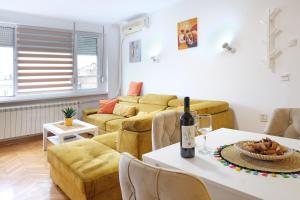 Safari Downtown Apartment