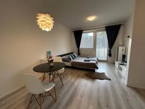 Moderné štúdio s bezplatným parkovaním - Priekopa
