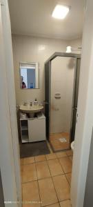 Apto de 1 dormitório quatro quadras do mar