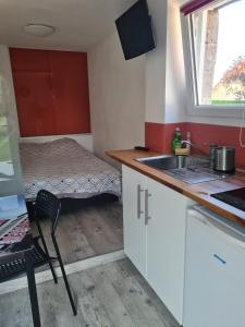 Studio indépendant à la campagne, proche Paray le Monial