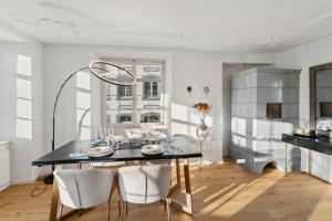 The R Apartment Cholfirst