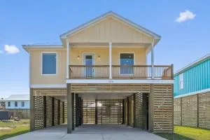 Hot Tub! Walk to Beach! Close to Everything! - غولفبورت