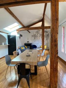 Appartements Le Grand Verdun - Charme et Lumiere - 3 chambres 8 personnes : photos des chambres