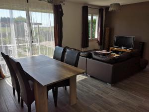 Maisons de vacances Maison bord de mer, equipee amenagee avec jardin : photos des chambres