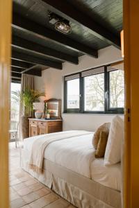 CRASHNSTAY - Wachtpost 20