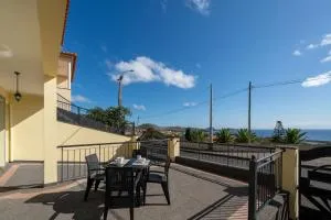 Casa Jorge Calaça by An Island Apart - كانيسال