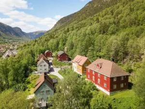 Tveitolia Yellow house - Rjukan