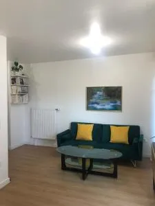 Appartement T2 opérationnel avec terrasse - Cormeilles-en-Parisis