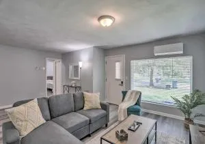 Cozy home with a Huge backyard! - Parma Heights