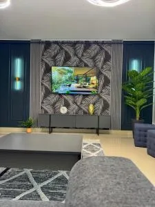 The Grand Estate - 弗洛雷什蒂