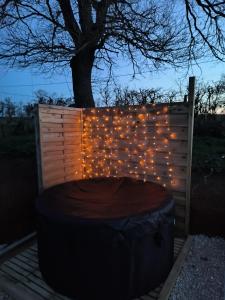 Tentes de luxe Lodge romantique le grand chene avec Jacuzzi privatif : photos des chambres