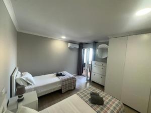 Cliff Enchantment - Pool and Sea View in Albufeira