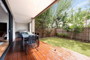 Aura Family Home by the Bay