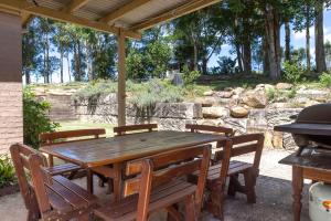 The Manse at Jamberoo Heritage Retreat on 1.5 Acres