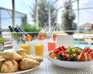 Modern Oasis -The Perfect Retreat at ChampionsGate