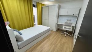 Apgujeong Homestay - Female only