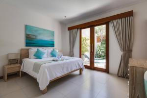 Central Seminyak, 3br, Ensuites, Sleep 6, Peaceful