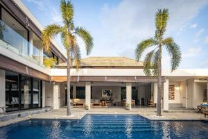 Canggu 4 Bed, Sleep Up To 10, Chef, Butler, Cinema
