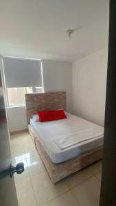 David Cómodo Apartamento con Piscina