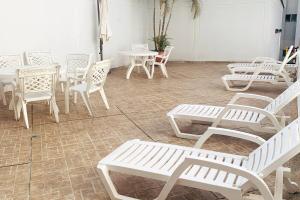 Modern & Spacious 3BRD Apt - Perfect Location!