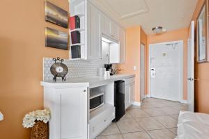 Oceanfront Inn Room #24- Ocean View Balcony 2 Full Beds