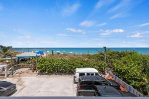 Oceanfront Inn Room #19- Ocean View Balcony King Bed