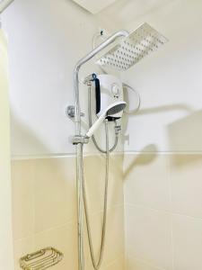 SM 6 Cozy Minimalist Studio