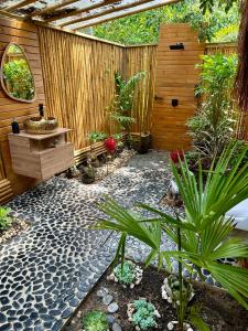 Shambhala El Retiro Ecohotel