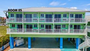 Oceanfront Inn Room #25- Ocean View Balcony King Bed